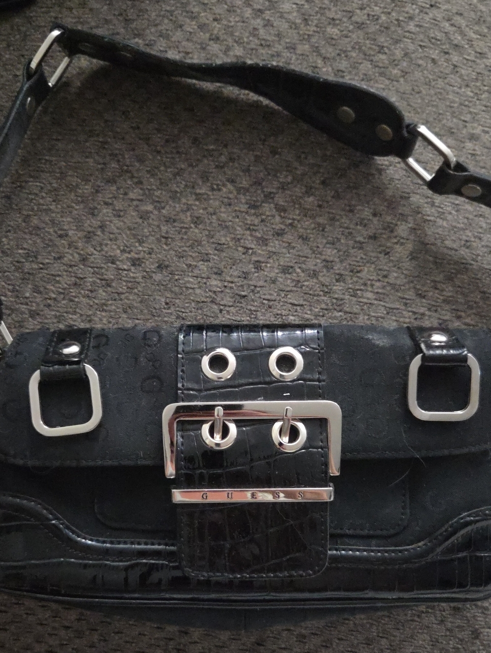 VINTAGE GUESS Black Shoulder Bag